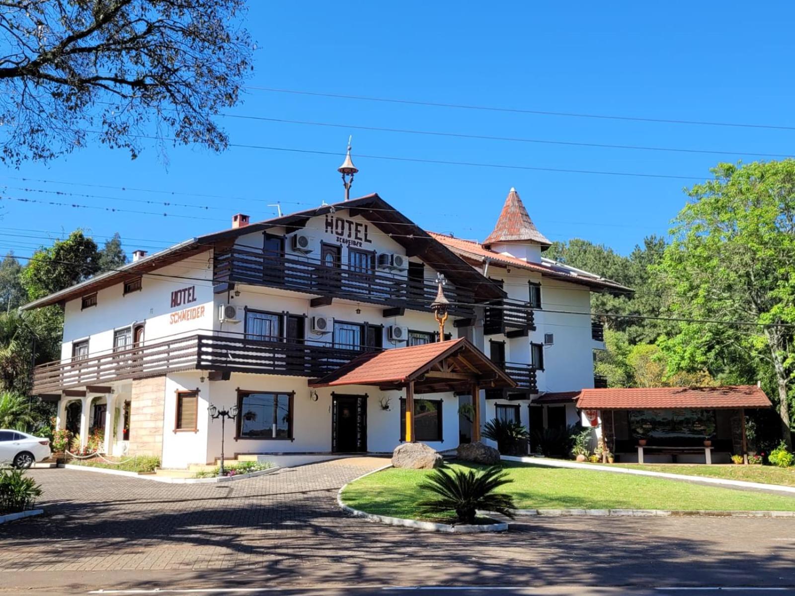 Hotel Schneider Treze Tilias Luaran gambar
